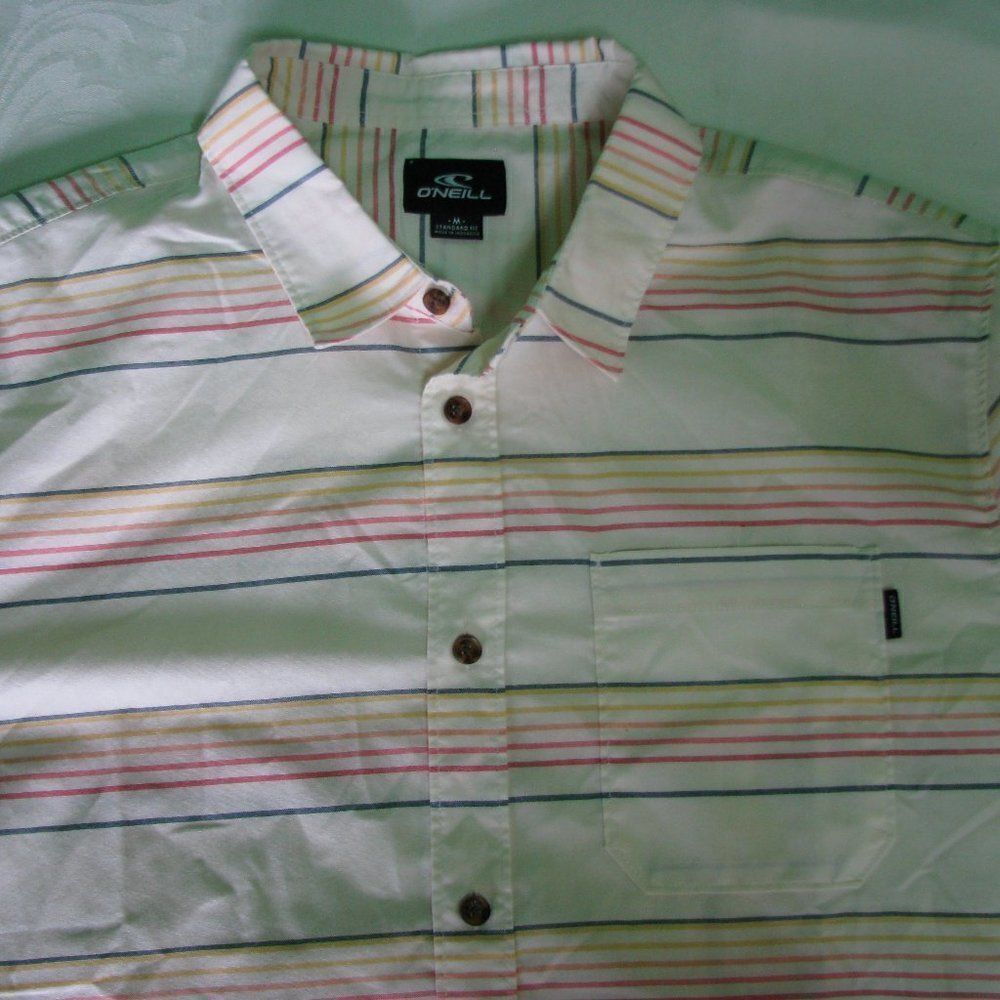 NWOT O'Neill Short-Sleeve Button-Down Shirt